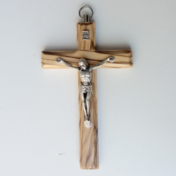 croix avec christ en bois d'olivier