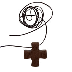 Croix de cou en bois