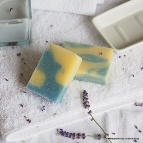 Savon naturel hydratant pour les peaux sèches et matures