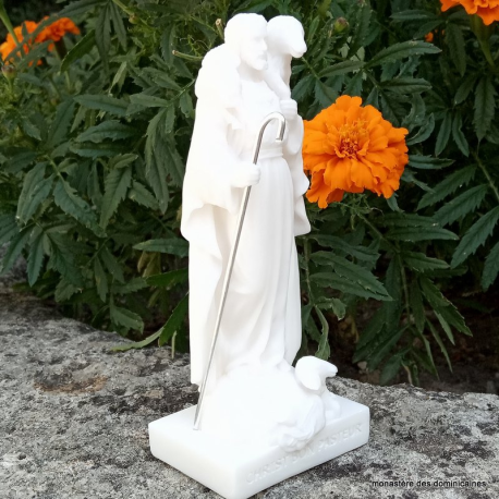 Statue du Christ bon pasteur