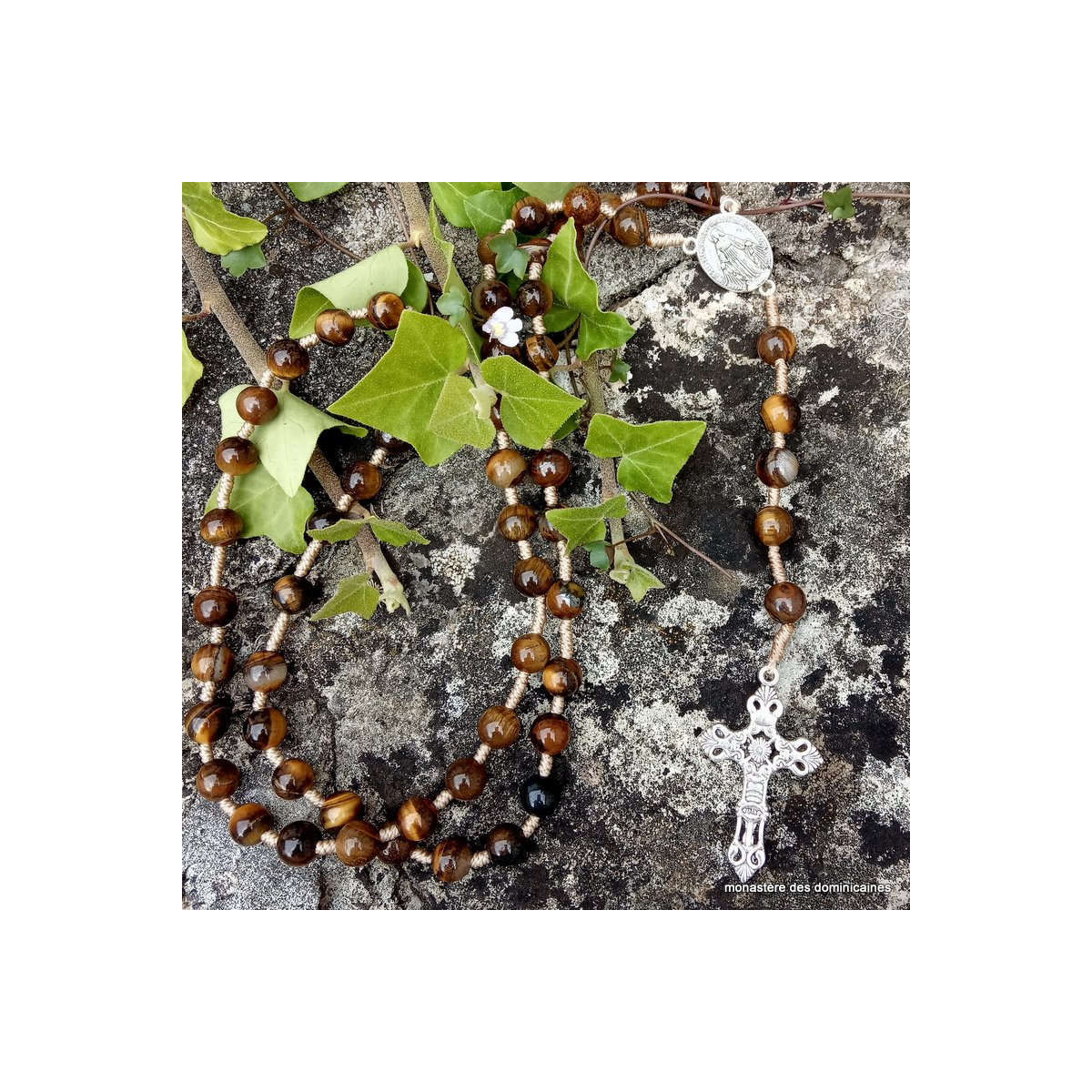 chapelet catholique en pierre