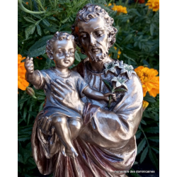 belle Statue de saint Joseph avec l'Enfant Jésus