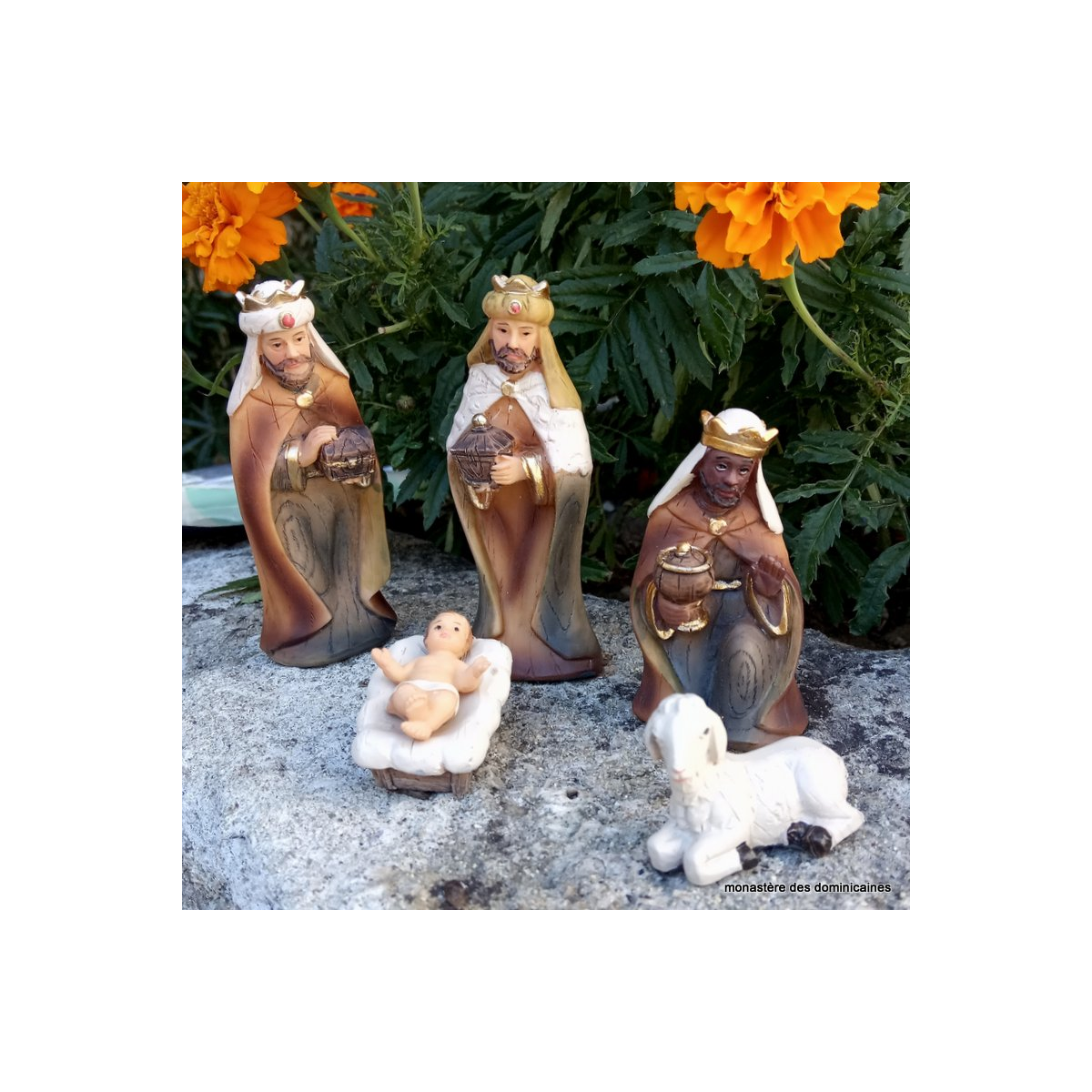 Crèche de Noël: les mages et Jésus