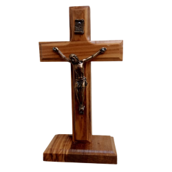 crucifix sur pied en bois d'olivier avec christ métal