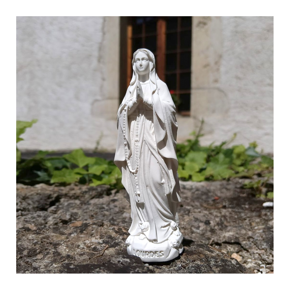 statue notre dame de lourdes